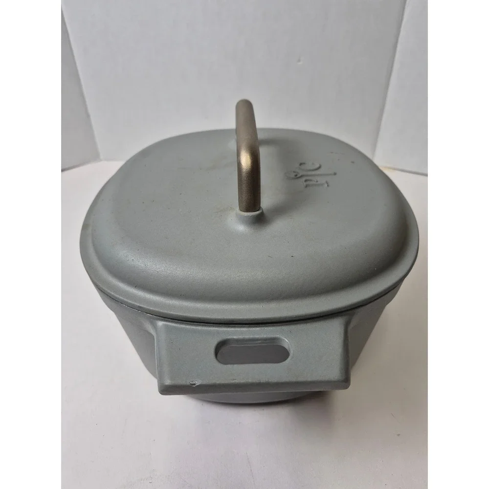 Pampered Chef Gray Enameled Cast Iron Dutch Oven Pot with Lid Gold Handle 2qt